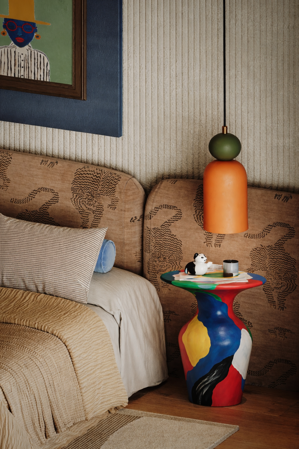 KUSAMA PAINT TABLE Thumbnail